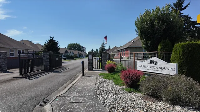 $477,500 | 448 Garden Lane, Unit 44, Burlington, WA 98233