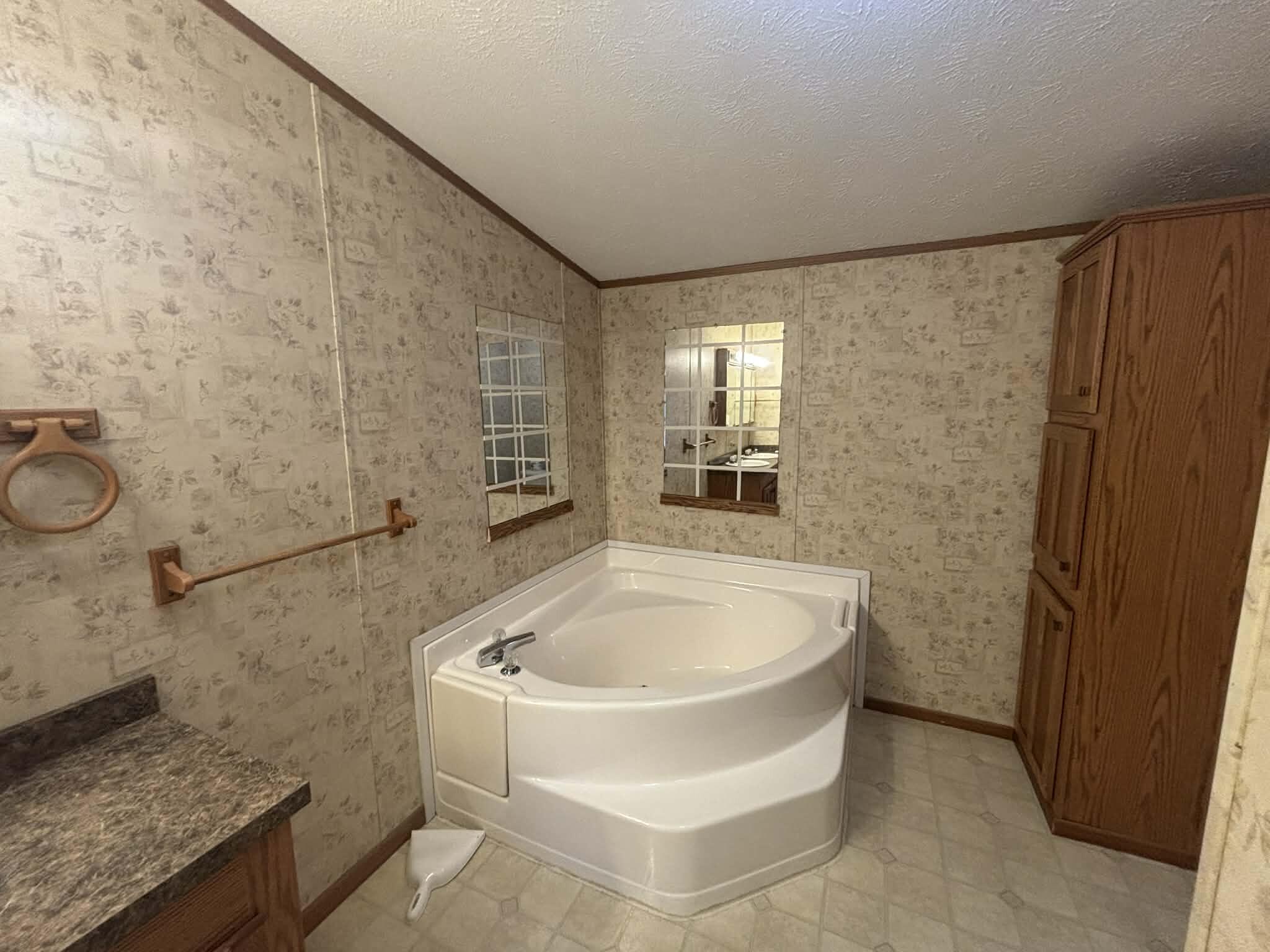 245 Kennebunk Road Sanford, ME 04073 - Photo 11 of 36 Whirlpool tub