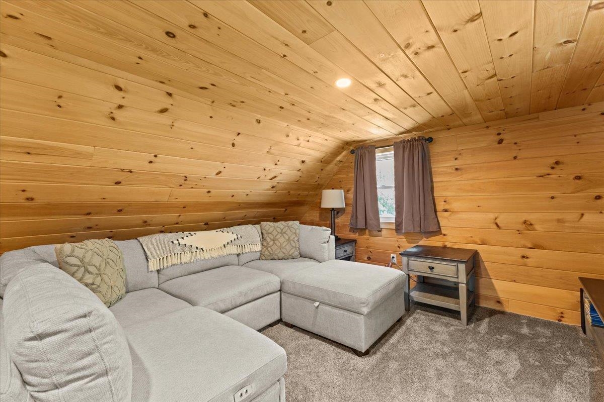 439 Sniderbrook Road Westfield, VT 05874 - Photo 13 of 32