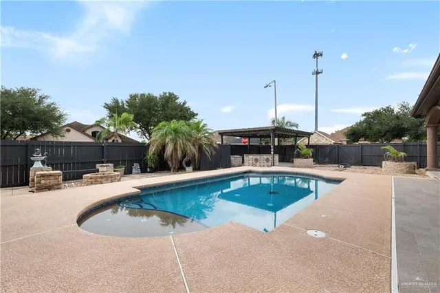 $399,000 | 2712 Cornell Avenue, McAllen, TX 78504