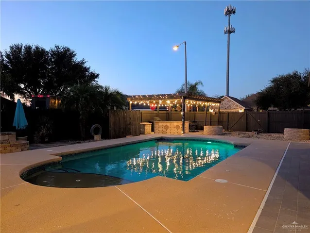 $399,000 | 2712 Cornell Avenue, McAllen, TX 78504