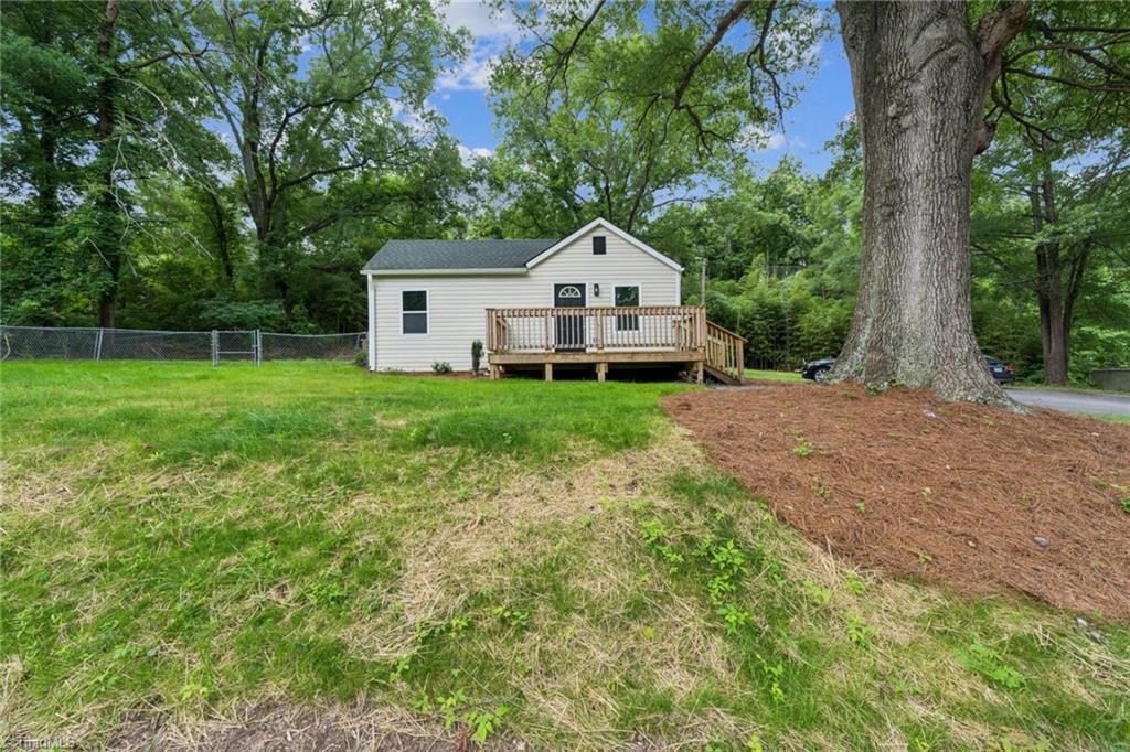 1108 Willow Street Eden, NC 27288 - Photo 3 of 17