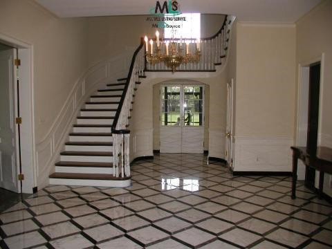 170 Provencal Road Grosse Pointe, MI 48236 - Photo 7 of 12 841842-6.JPG
