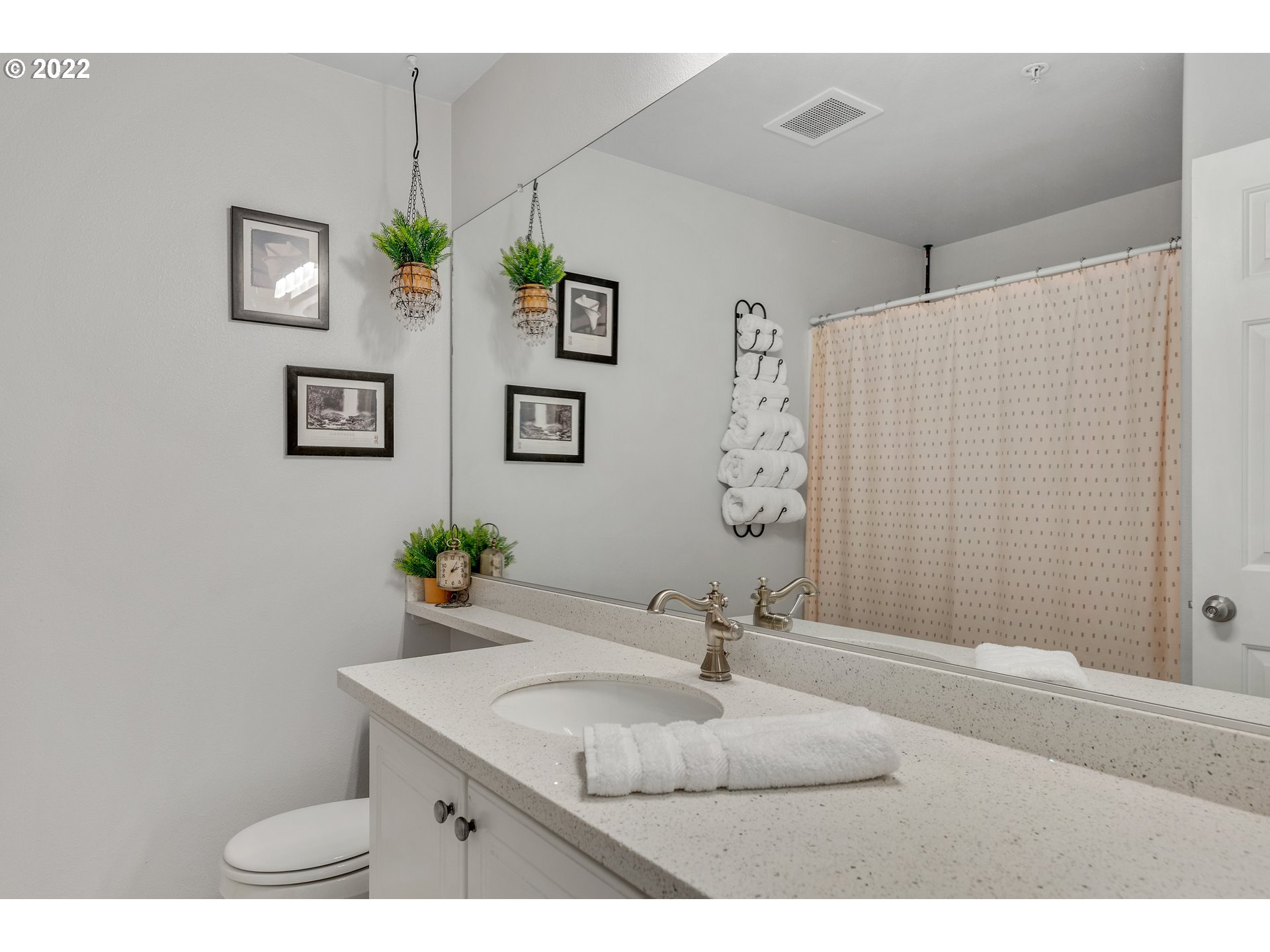 13780 Southwest Scholls Ferry Road, Unit 104 Beaverton, OR 97007 - Photo 19 of 22 Bathroom