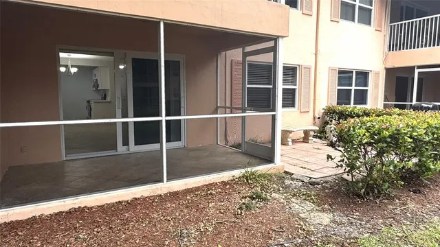 $1,700 | 760 Southeast 2nd Avenue, Unit D111, Deerfield Beach, FL 33441