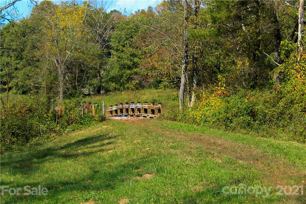 2067 Emmas Grove Road Fairview, NC 28730 - Photo 3 of 21 Gallery Image 3