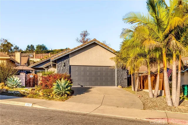 $900,000 | 380 Spanish Moss Lane, Arroyo Grande, CA 93420