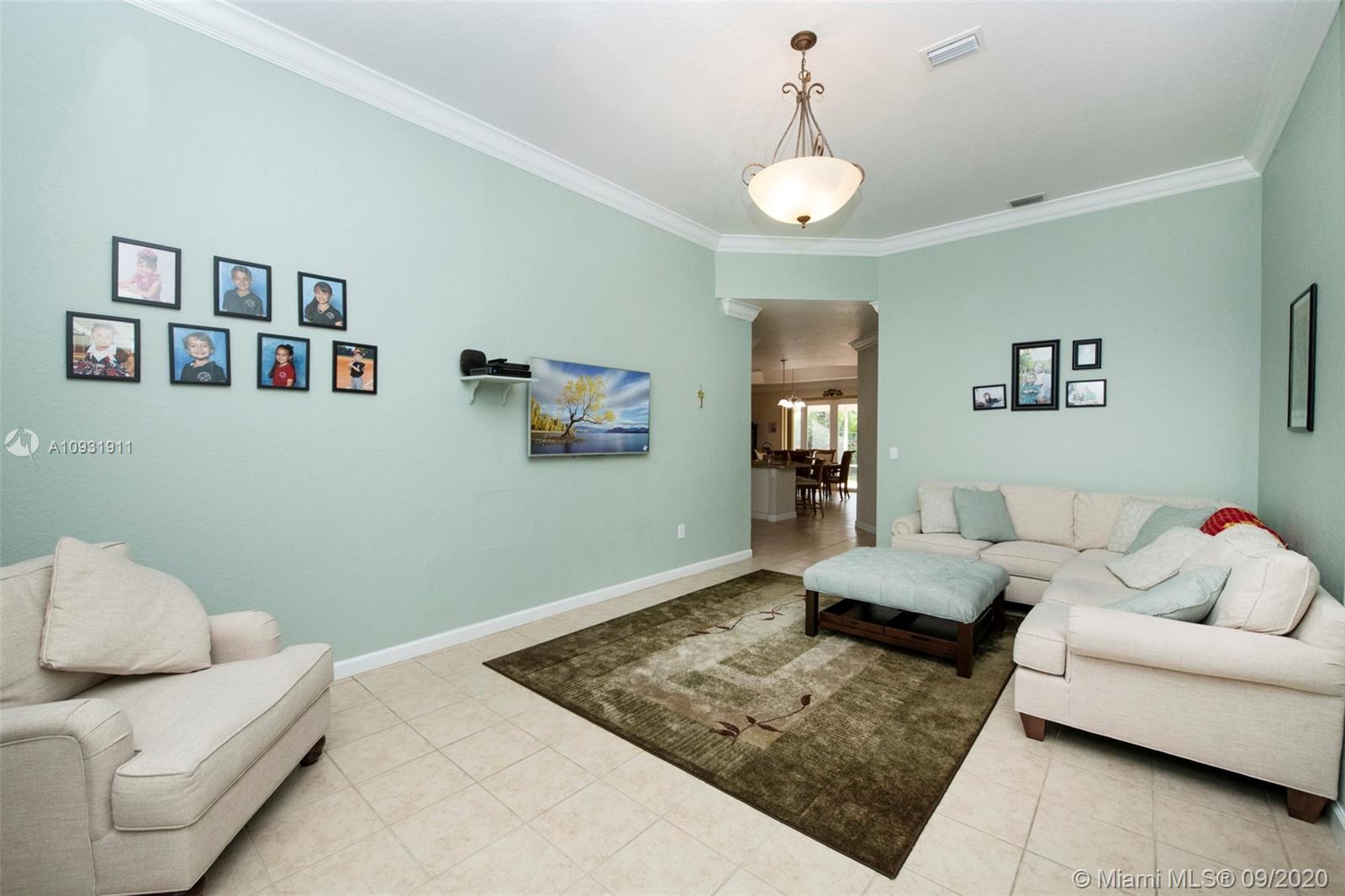 2148 Northeast 38th Road Homestead, FL 33033 - Photo 11 of 39 Gallery Image 11