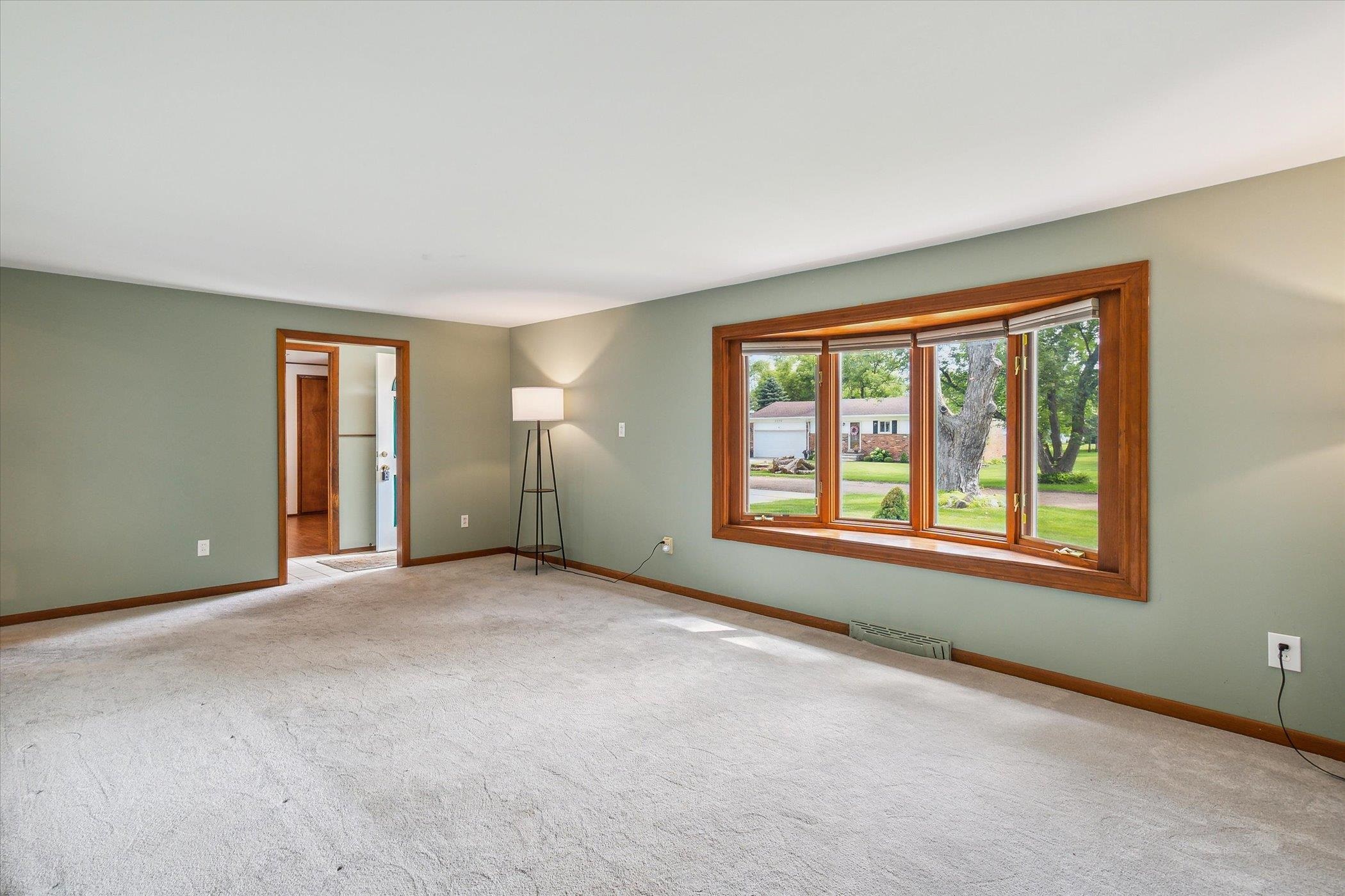 3755 Balmony Road Commerce Township, MI 48382 - Photo 10 of 41 50118611-9.JPG