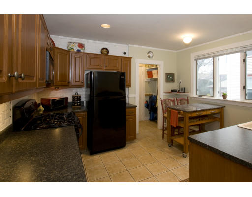 55 Webcowet Road, Unit 1 Arlington, MA 02474 - Photo 6 of 15 Gallery Image 6