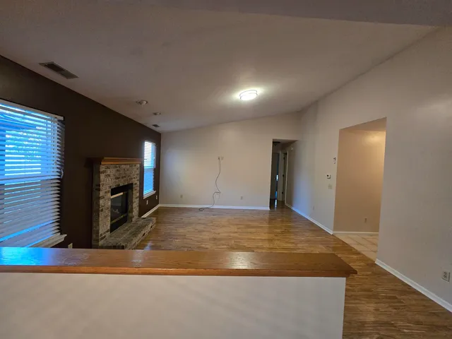 $1,900 | 235 Spring Forest Court, Fort Wayne, IN 46804