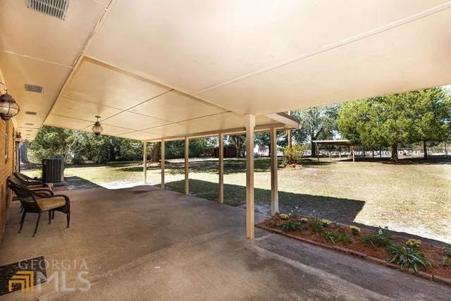 $1,900 | 404 East 1st Street, Springfield, GA 31329