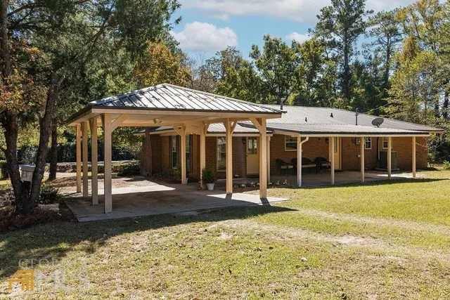 $1,900 | 404 East 1st Street, Springfield, GA 31329