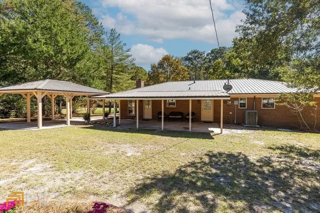 $1,900 | 404 East 1st Street, Springfield, GA 31329