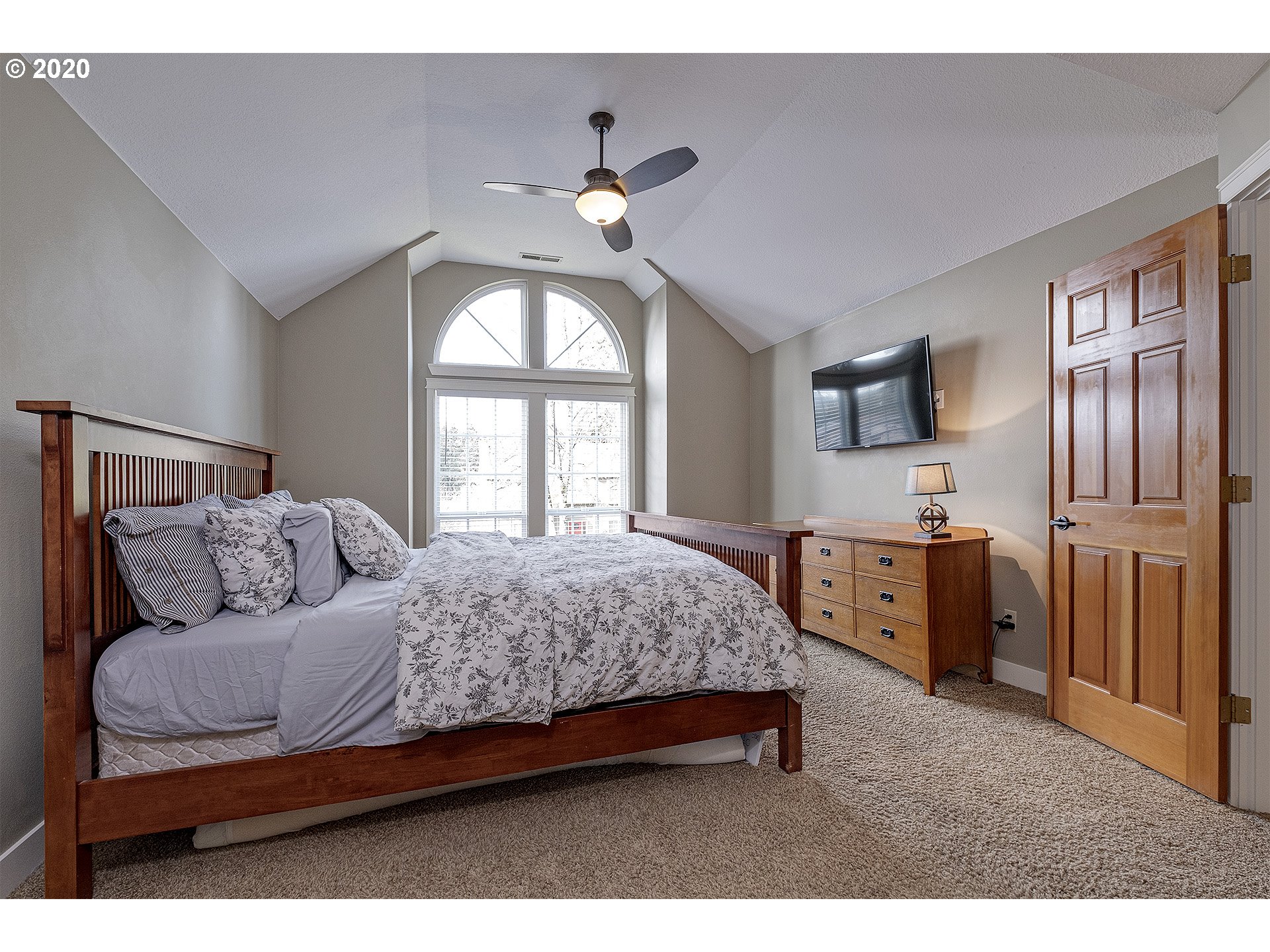 9805 Southwest Dapplegrey Loop Beaverton, OR 97008 - Photo 20 of 31 Gallery Image 20