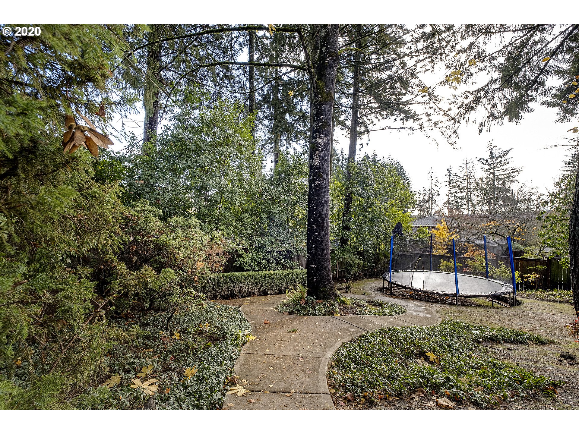 9805 Southwest Dapplegrey Loop Beaverton, OR 97008 - Photo 29 of 31 Gallery Image 29