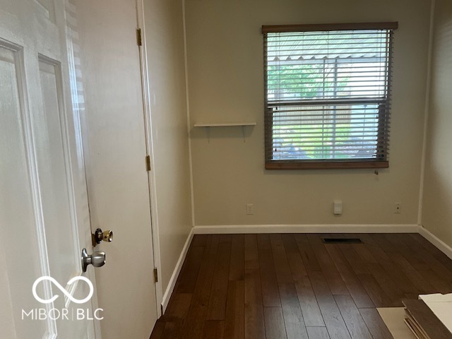 1935 Randall Road Indianapolis, IN 46240 - Photo 18 of 24