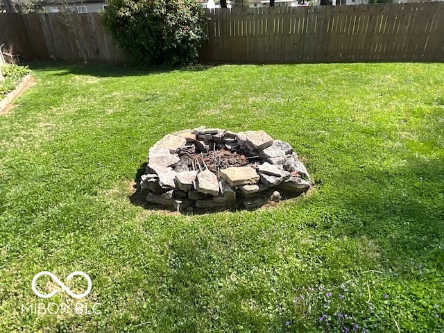 1935 Randall Road Indianapolis, IN 46240 - Photo 3 of 24