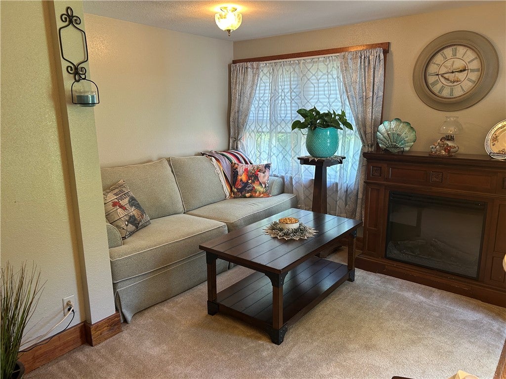 2405 East Geddes Avenue Decatur, IL 62526 - Photo 11 of 29 Gallery Image 11