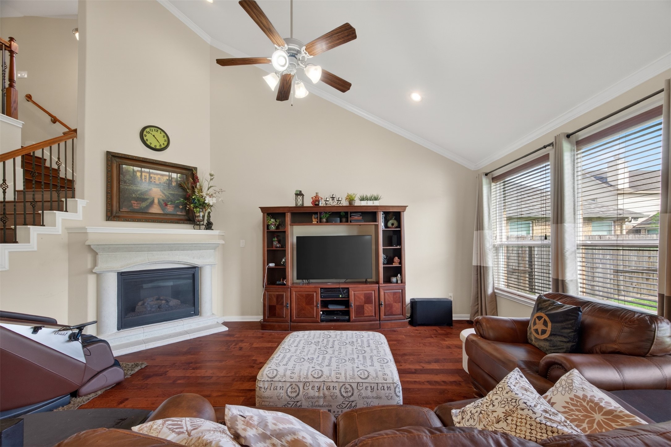 19 Roma Ridge Drive Missouri City, TX 77459 - Photo 9 of 38
