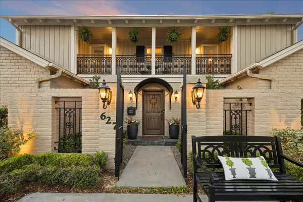 $1,795,000 | 627 Ramblewood Road, Houston, TX 77079