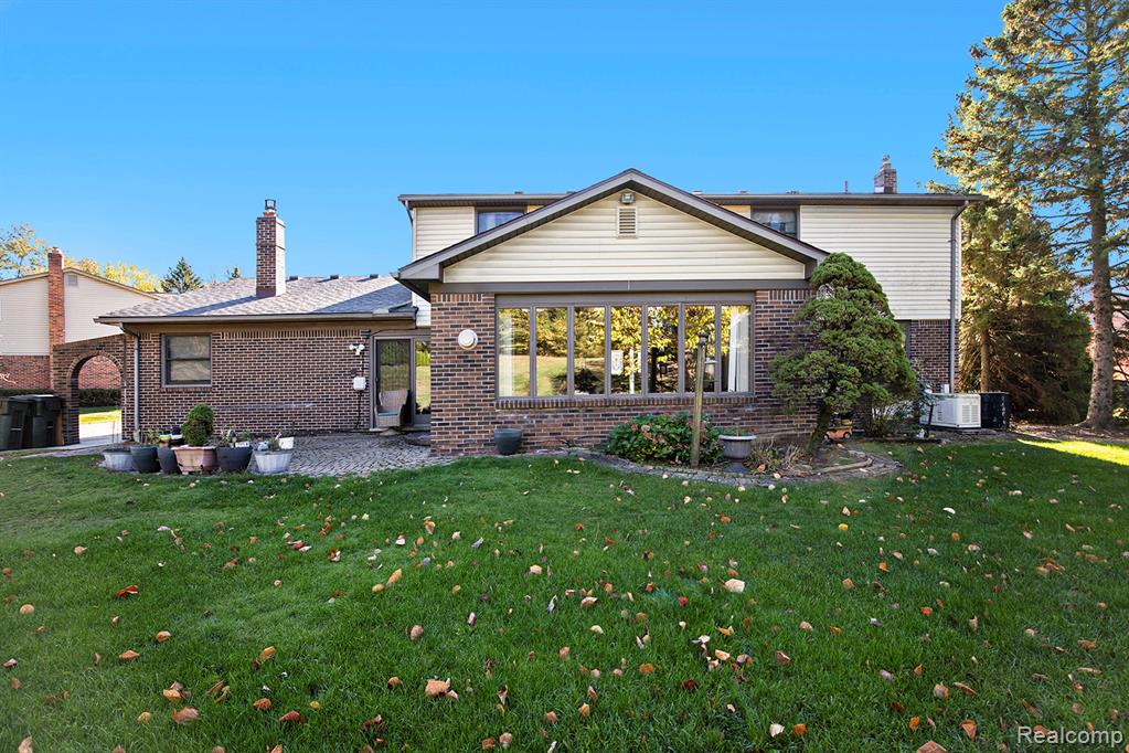 2452 Lassiter Drive Rochester Hills, MI 48309 - Photo 34 of 39