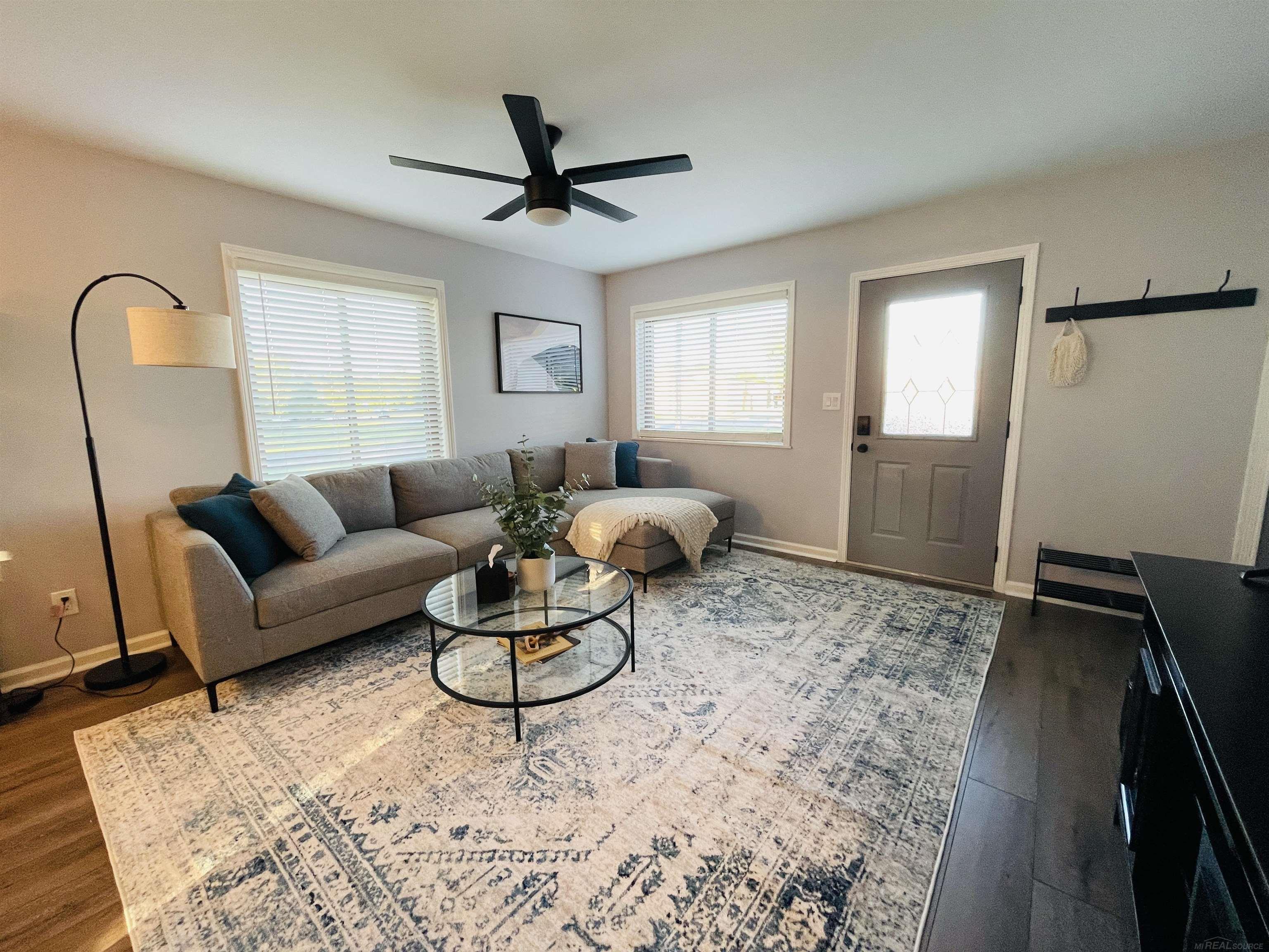 5046 Van Slyke Road Flint, MI 48507 - Photo 45 of 49 50163248-e0ae4b56-aea9-4bab-8d8f-eadbec3a2529.JPG