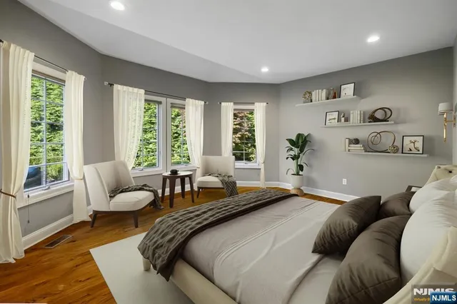 $2,775,000 | 8 Church Court, Closter, NJ 07624