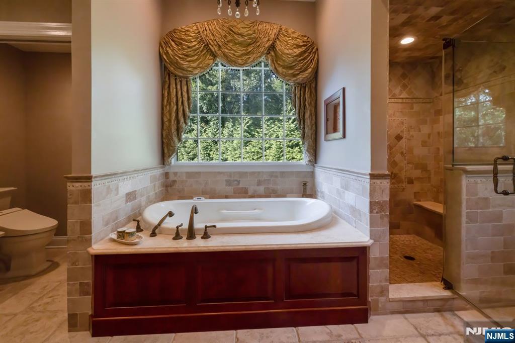 8 Church Court Closter, NJ 07624 - Photo 20 of 36