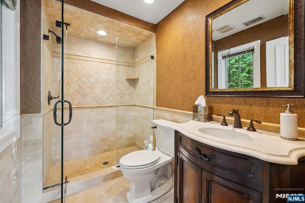 8 Church Court Closter, NJ 07624 - Photo 26 of 36