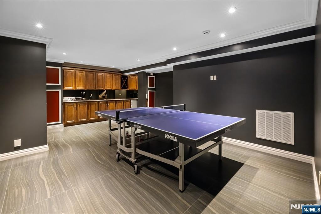 8 Church Court Closter, NJ 07624 - Photo 27 of 36