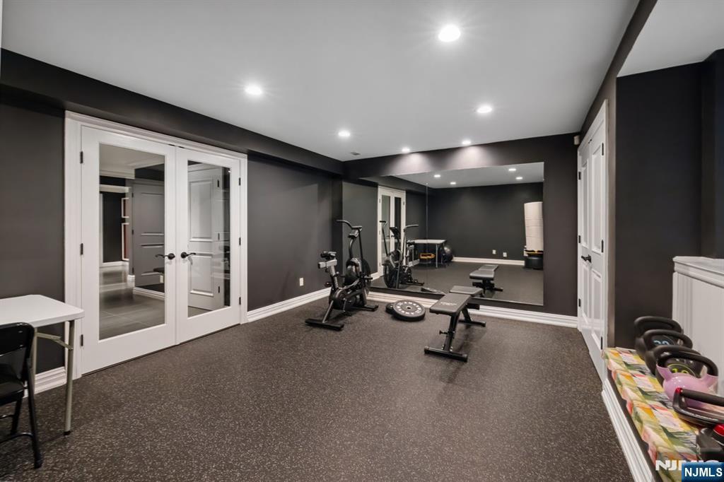 8 Church Court Closter, NJ 07624 - Photo 28 of 36