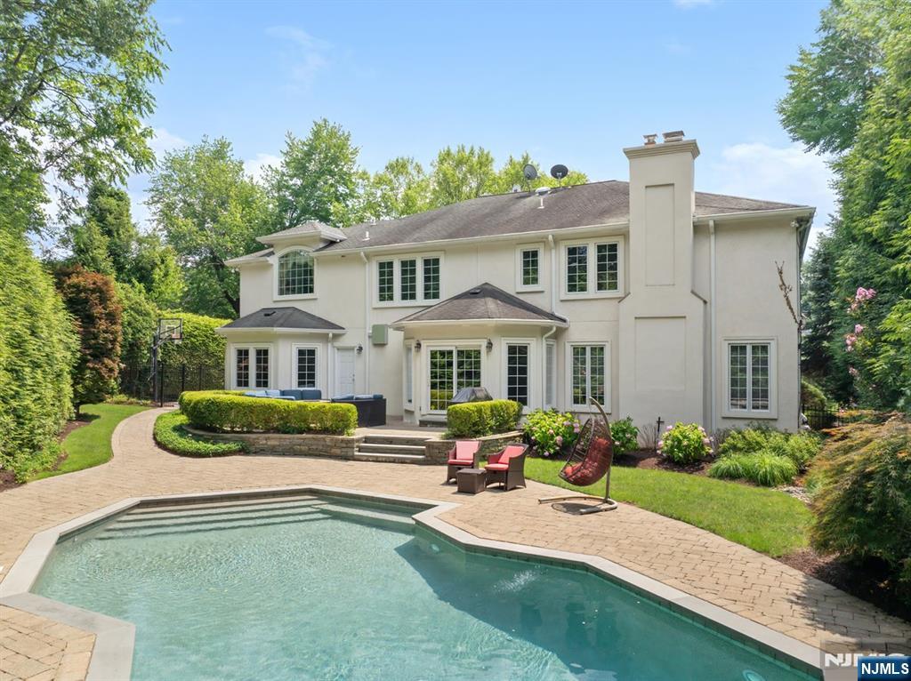 8 Church Court Closter, NJ 07624 - Photo 32 of 36