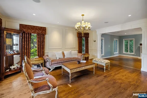 $2,775,000 | 8 Church Court, Closter, NJ 07624