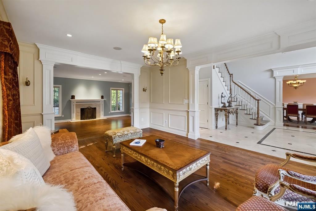 8 Church Court Closter, NJ 07624 - Photo 6 of 36