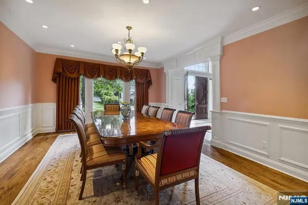 $2,775,000 | 8 Church Court, Closter, NJ 07624