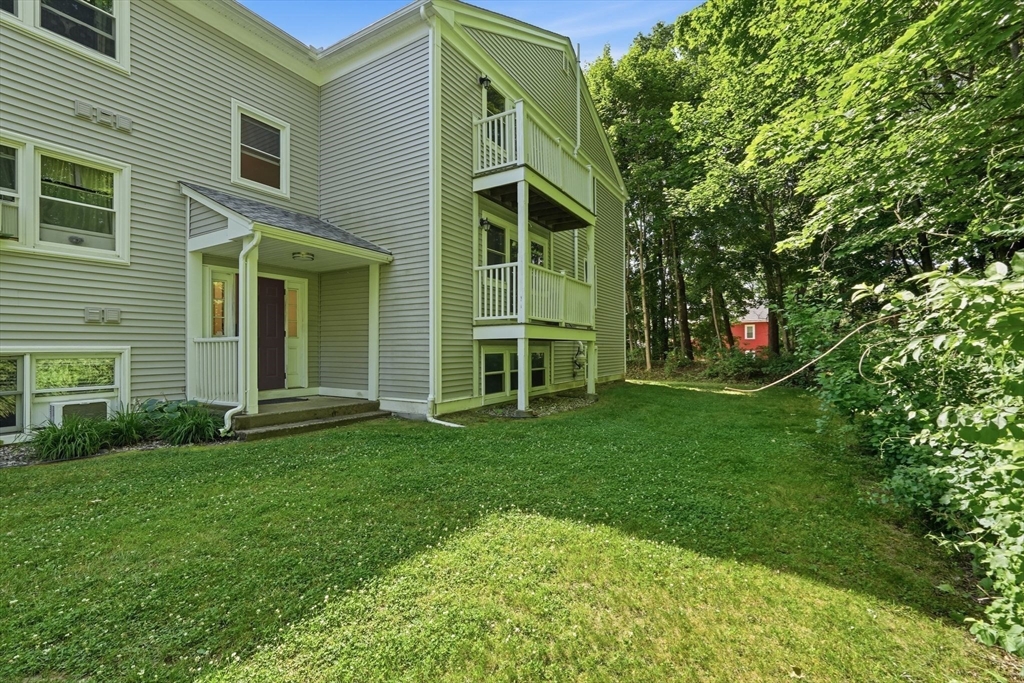 44 Evergreen Road, Unit 302 Northampton, MA 01053 - Photo 24 of 28