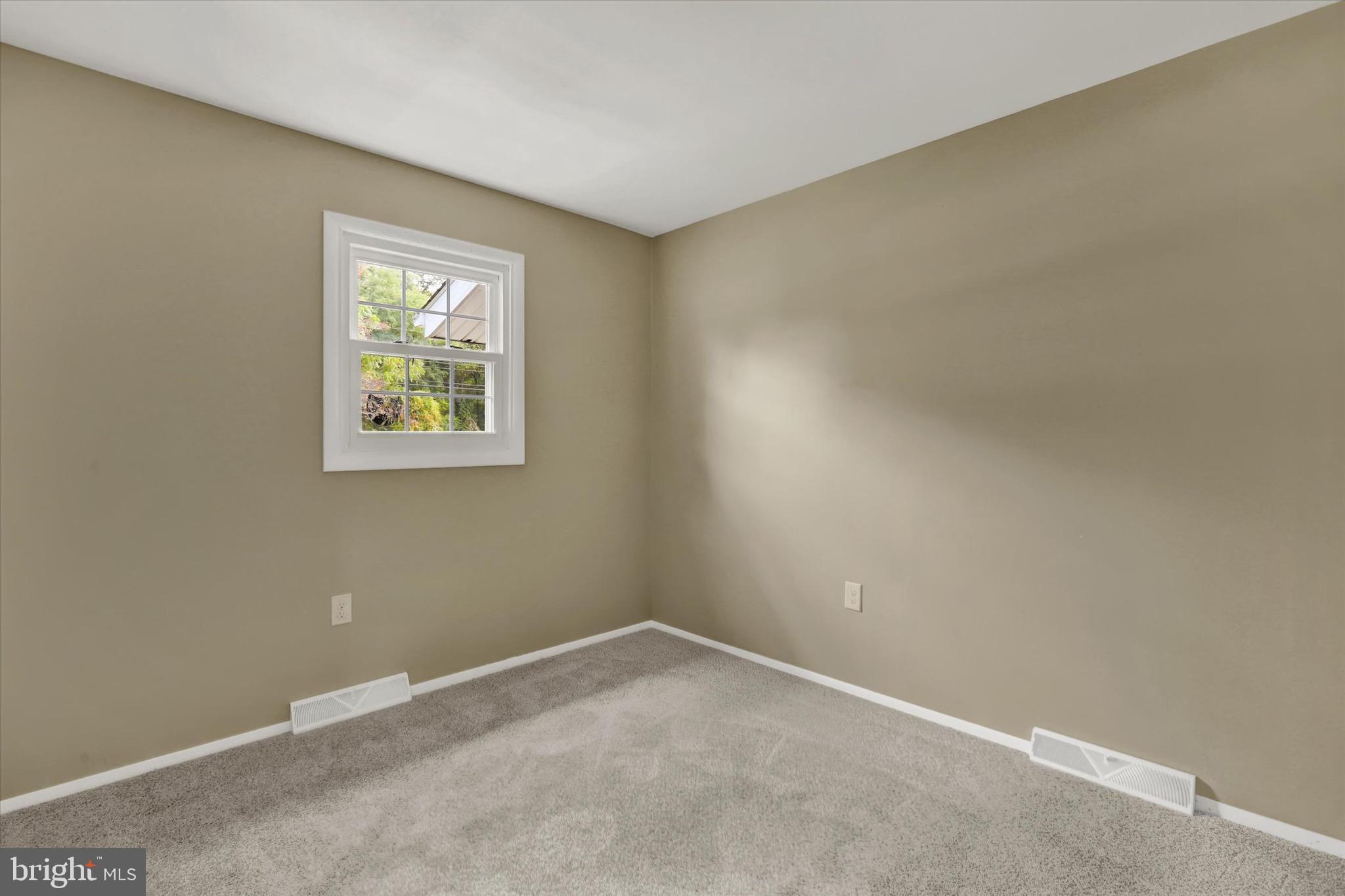 2441 River Road Middletown, PA 17057 - Photo 12 of 20 an empty room with a window