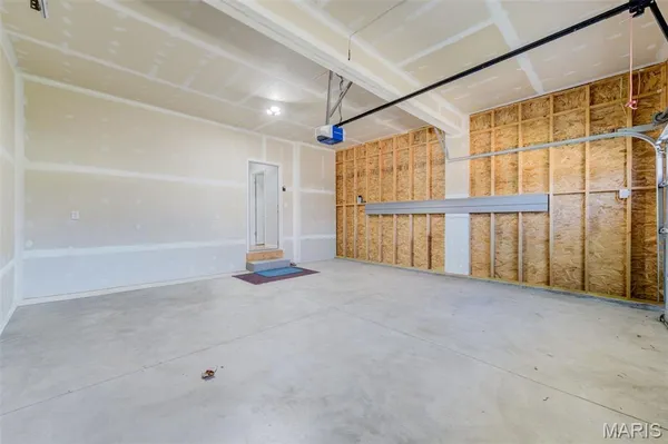 $2,800 | 26 Rydal Place, St. Charles, MO 63303