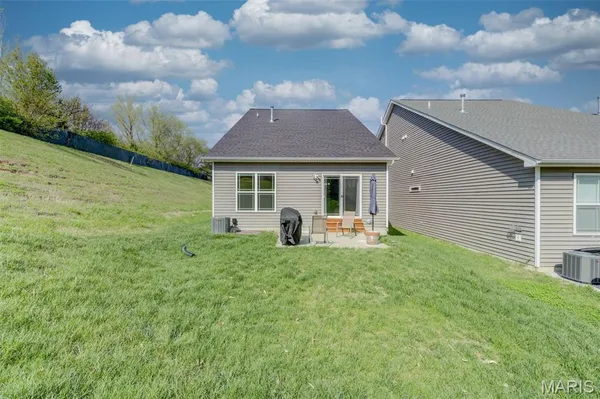 $2,800 | 26 Rydal Place, St. Charles, MO 63303