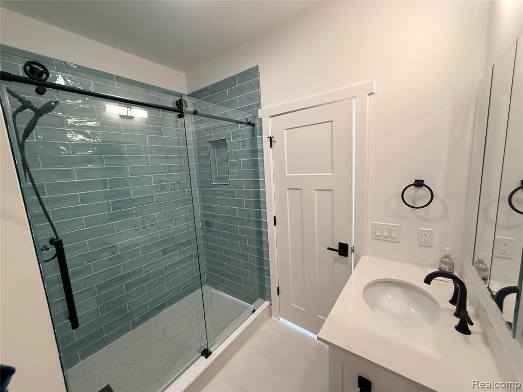 5687 Carroll Lk Road Commerce Township, MI 48382 - Photo 11 of 18