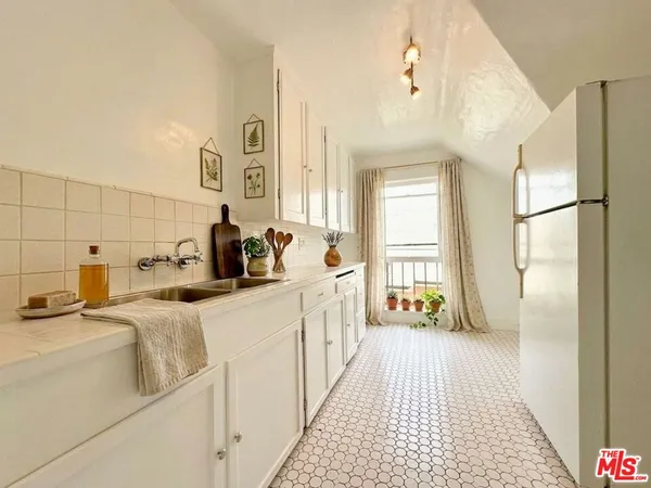 $1,900 | 1705 West 14th Street, Los Angeles, CA 90015