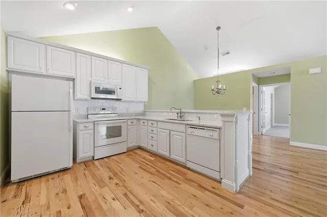 $419,000 | 945 Burnt Hickory Circle Northwest, Unit 8, Marietta, GA 30064