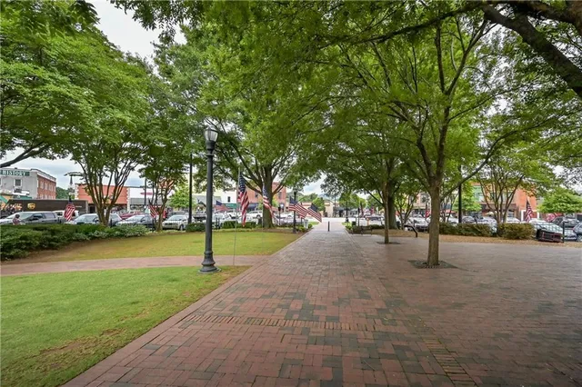 $419,000 | 945 Burnt Hickory Circle Northwest, Unit 8, Marietta, GA 30064