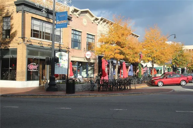 $419,000 | 945 Burnt Hickory Circle Northwest, Unit 8, Marietta, GA 30064