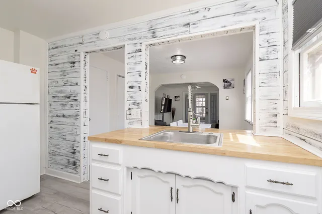 $1,450 | 5348 Winthrop Avenue, Indianapolis, IN 46220