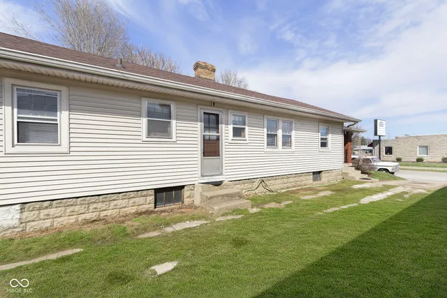 $1,450 | 5348 Winthrop Avenue, Indianapolis, IN 46220