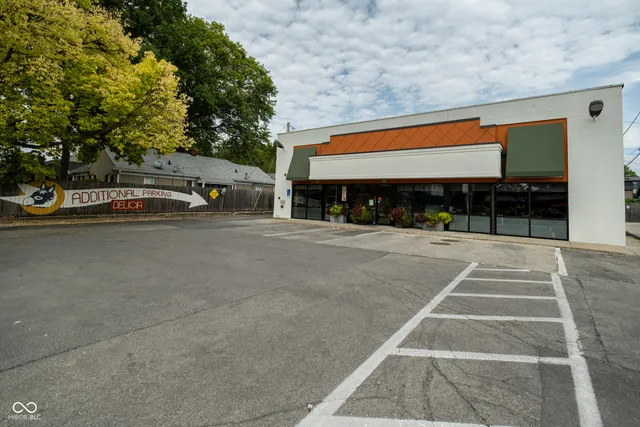 $1,450 | 5348 Winthrop Avenue, Indianapolis, IN 46220