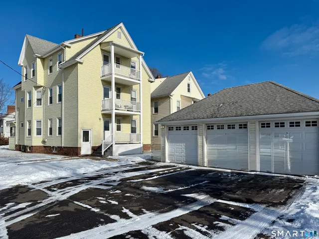 $1,700 | 1181 Boulevard, Unit 3, West Hartford, CT 06119