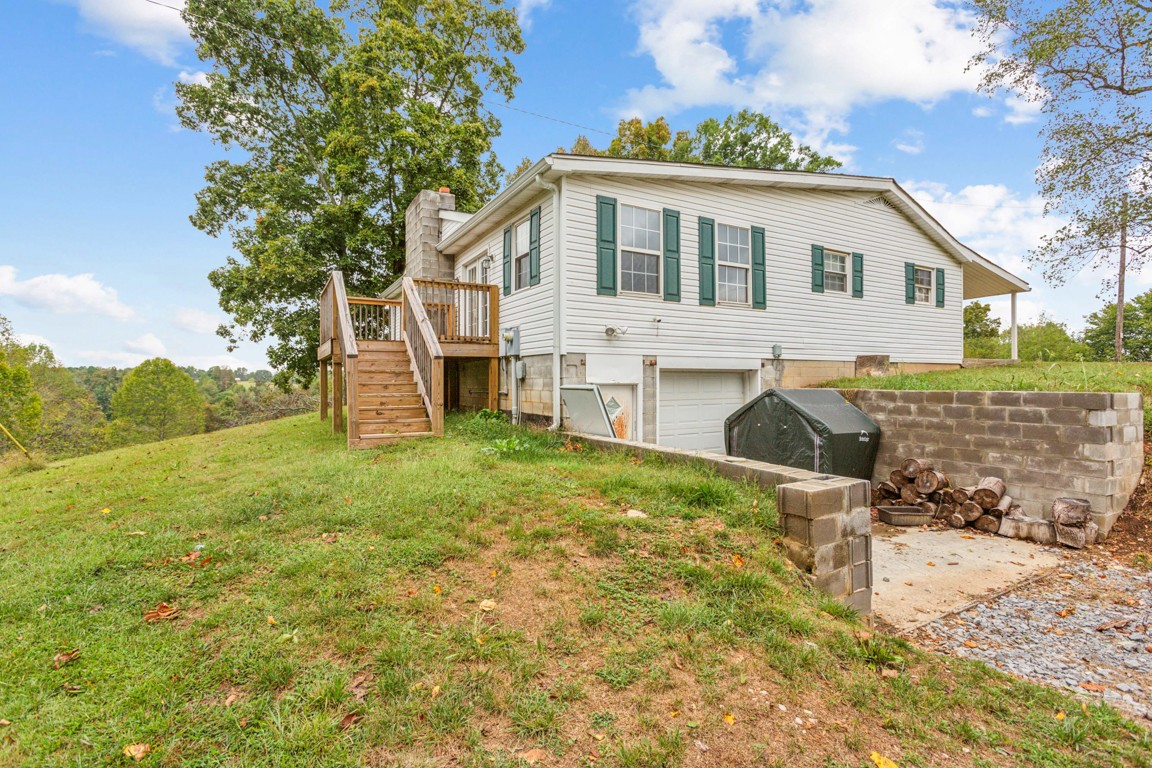 994 Purtle Road Lafayette, TN 37083 - Photo 3 of 19 Gallery Image 3